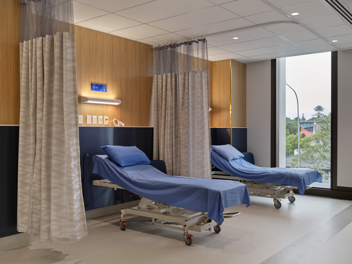 Auckland Radiology  Premium Comfort Osmoz Alpaga Premium Compact Metallica