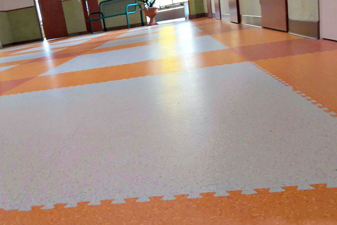 Gerflor Attraction interlocking vinyl tiles flooring installation 1 v2